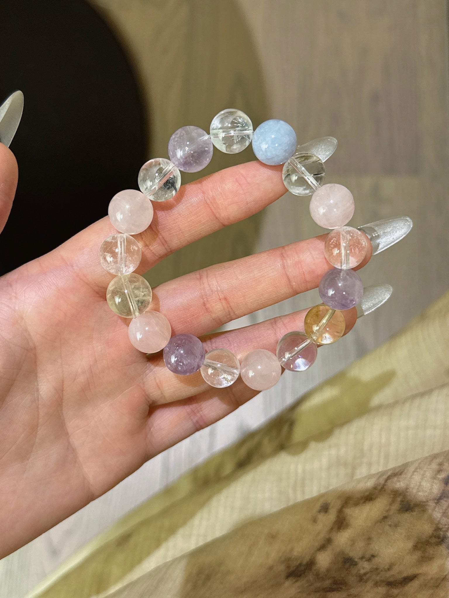 ▫️▪️ White crystal pink crystal citrine amethyst aquamarine bracelet